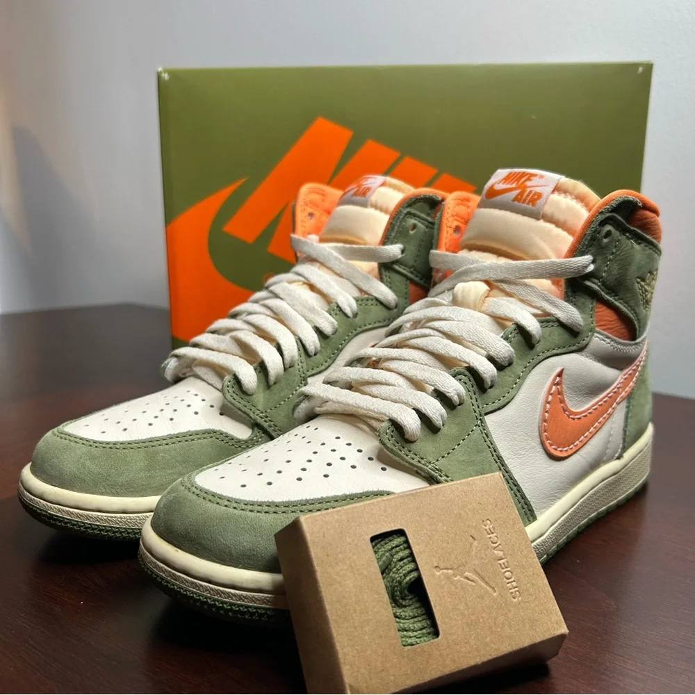 Nike | Nike Air Jordan 1 High OG Craft Celadon (8M/9.5W) - Picture 4 of 15